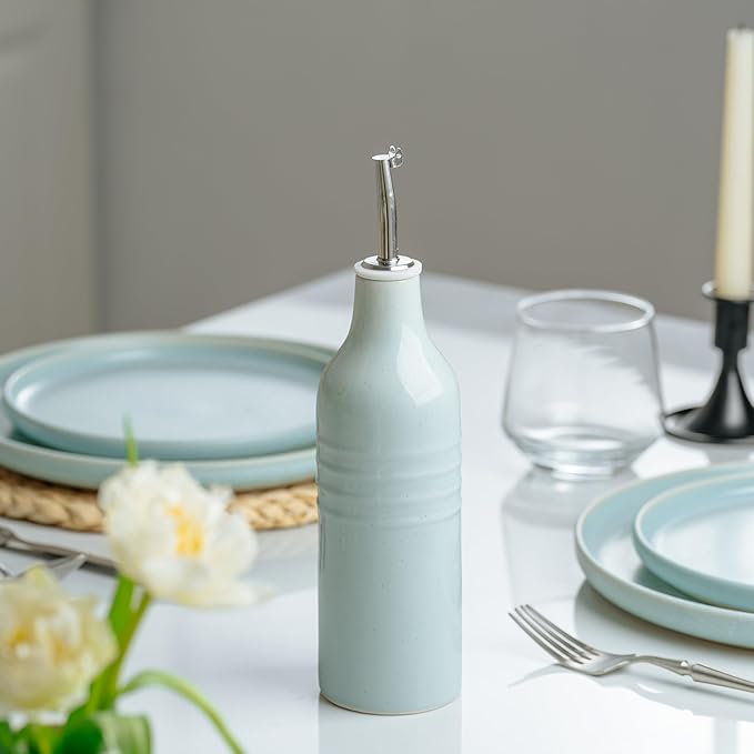 famiware Jupiter 16oz Ceramic Olive Oil Dispenser Bottle, Olive Oil and Vinegar Dispenser Bottle Set of 2 with Stainless Steel Pourers, Suitable for Storage Vinegar, Light Blue & Vanilla White