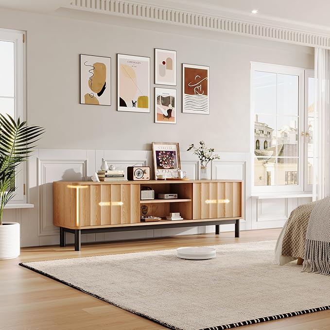 Brown Mid Century Modern TV Stand, Wood Fluted Living Room TV Stands with Storage Sliding Doors, Desert-Inspired Design MCM Entertainment Center for 55 60 65 70 75 55+ 60+ 65+ 70+ Inch