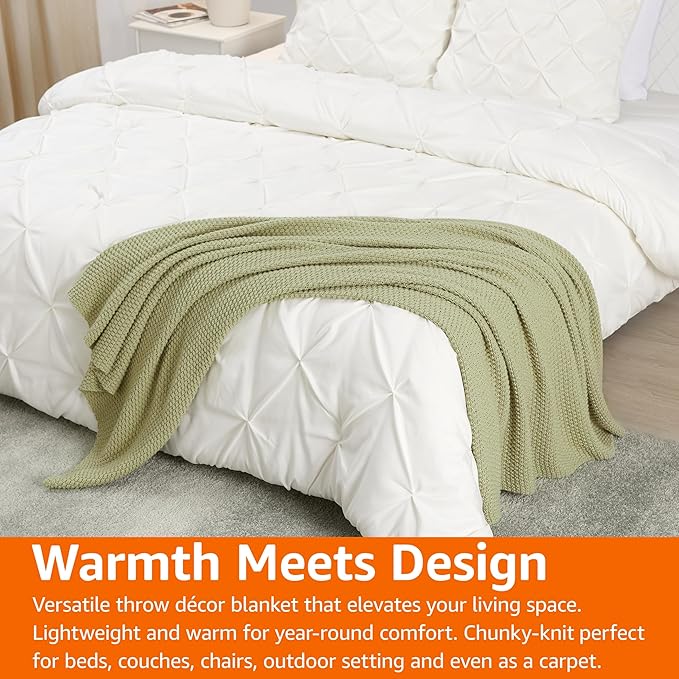 Amazon Basics Chunky Cable Knit Throw Blanket for Couch, Sofa, Bed, Lightweight Soft Cozy, Sage Green, 50"x 60"