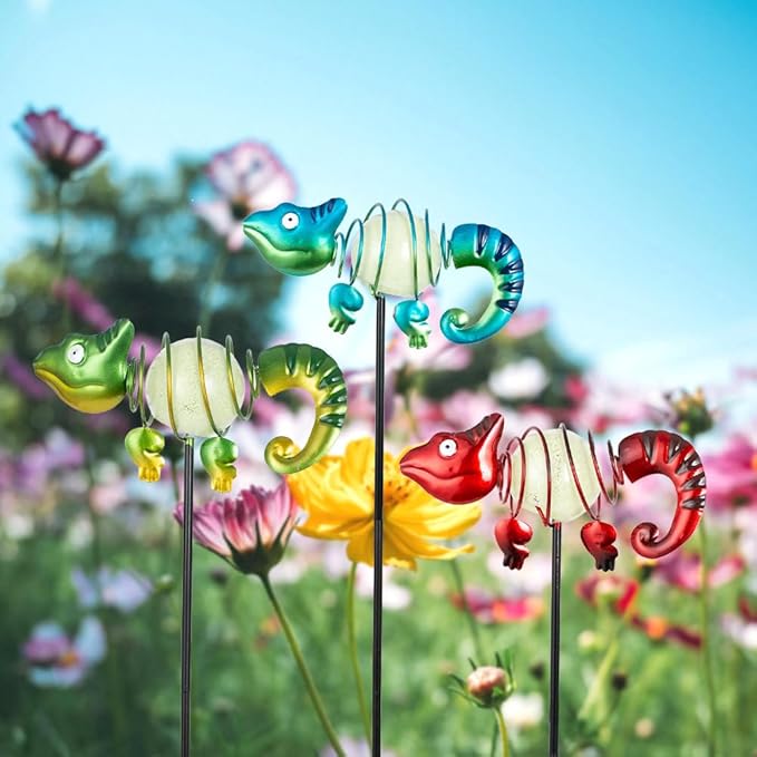 3 Pack Garden Stakes Decorative,Cute Chameleons Glow in The Dark Metal Garden Decor,Waterproof Metal Yard Art Decor for Outside,Funny Present for Mom Women Grandma