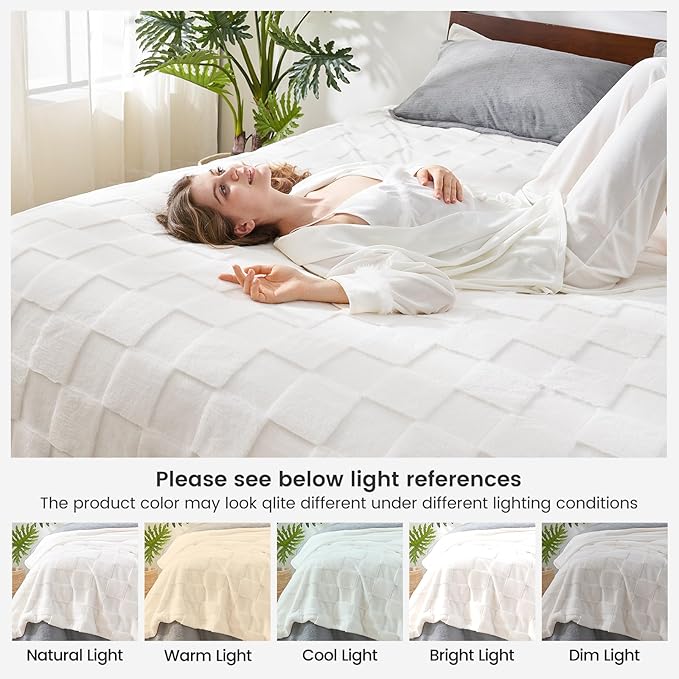 Cozy Bliss Checkered White Faux Rabbit Fur Throw Blanket, Soft Fuzzy Fluffy Minky Cream Furry Blankets for Couch, Bed (50 * 60 Inches Ivory)