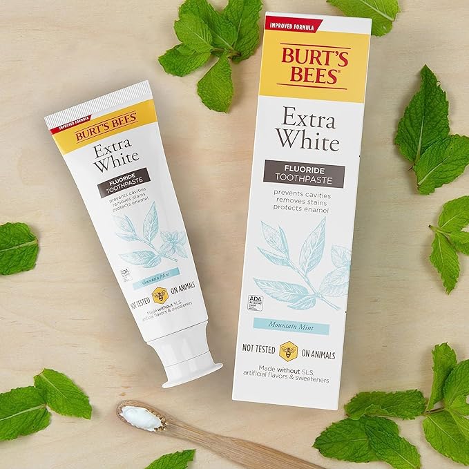 Burt's Bees Extra White Toothpaste, Fluoride Toothpaste, Natural Flavor, Mountain Mint, 4.7 oz, Pack of 3