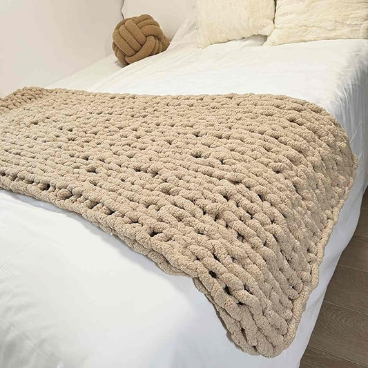 Chunky Knit Blanket Throw 48"x71", Chenille Throw Blankets, Handmade Warm & Cozy Blanket Couch Bed Home Decor, Soft Breathable Fleece Banket, Christmas for Couch Bed Sofa Best Gift (Tan)