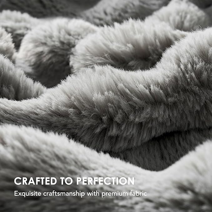 EVERGRACE Ultra Soft Luxury Fluffy Ridgeline Faux Rabbit Fur Throw Blanket, Thick Warm Bubble Throw for Bed, Cozy Plush Reversible Blankets for Couch, Chair, Sofa, Grey, 50x60 Inches, 870 GSM