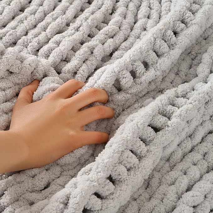 Esterra Chunky Knit Blanket Throw 60"x80", 100% Hand Knitted Chenille Throw Blanket, Cozy Soft Thick Cable Knit Throw Large Rope Knot Crochet Throw Blanket for Sofa Couch Bed, Light Gray