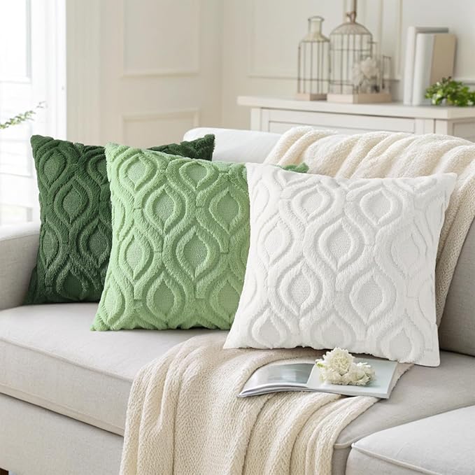 decorUhome Throw Pillow Covers 20x20 Inch Set of 2, Soft Plush Decorative Faux Fur Cream Beige Solid Couch Pillow Covers, Accent Farmhouse Neutral Square Euro Pillow Cases for Sofa Bed Living Room