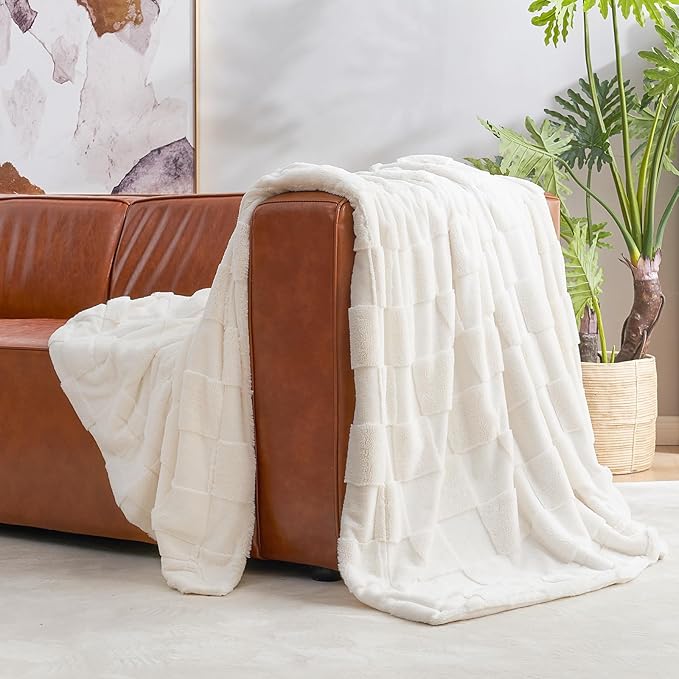 Cozy Bliss Checkered White Large Faux Rabbit Fur Twin Bed Blanket, Soft Fuzzy Fluffy Minky Cream Furry Blankets for Couch, Bed, Adults (60 * 80 Inches Ivory)