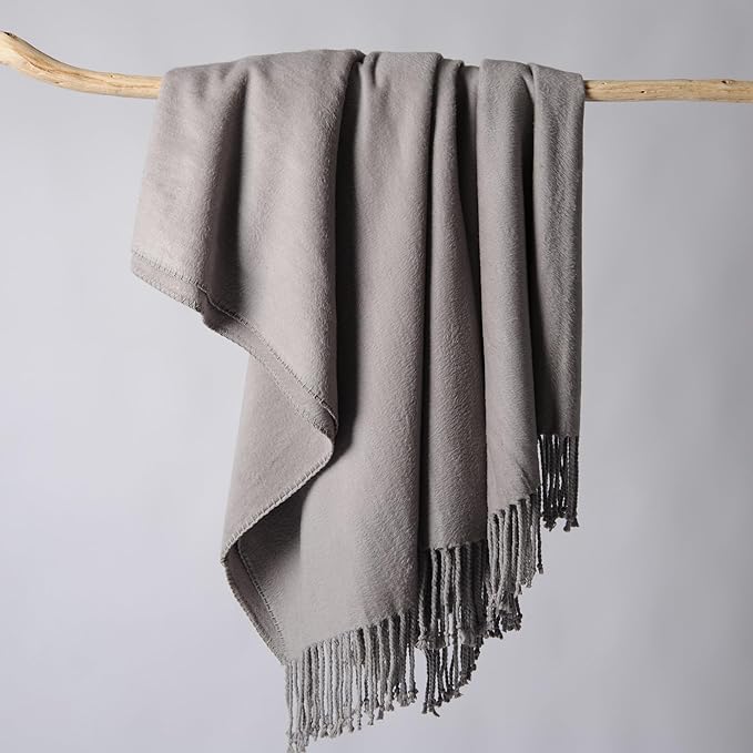 CUDDLE DREAMS Silk Throw Blanket with Hand-Knotted Fringe, Natural, Soft & Breathable (Gray)