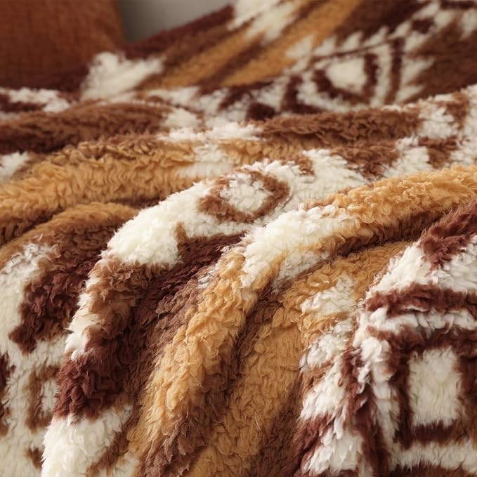 CASAAGUSTO Boho Sherpa Blanket, Aztec Twin Blanket,Ultra Soft, Warm, Cozy, Plush, Thick Fleece Throw Blanket for Couch, Bed, Sofa (Terracotta 60 * 80 Inch)