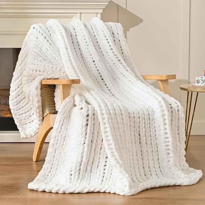 Esterra Chunky Knit Blanket Throw 40"x50", 100% Hand Knitted Chenille Throw Blanket, Cozy Soft Thick Cable Knit Throw Large Rope Knot Crochet Throw Blanket for Sofa Couch Bed, Snow White