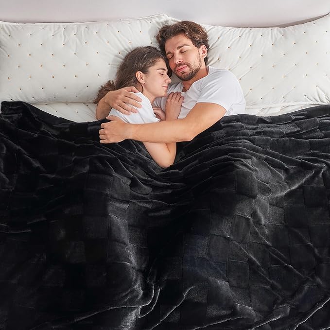 Cozy Bliss Checkered White Faux Rabbit Fur Throw Blanket, Soft Fuzzy Fluffy Minky Cream Furry Blankets for Couch, Bed (Black, King(108" x 90")