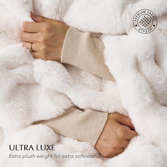 EVERGRACE Ultra Soft Luxury Fluffy Ridgeline Faux Rabbit Fur Throw Blanket, Thick Warm Bubble Throw for Bed, Cozy Plush Reversible Blankets for Couch, Chair, Sofa, Ivory White, 60x80 Inches, 870 GSM