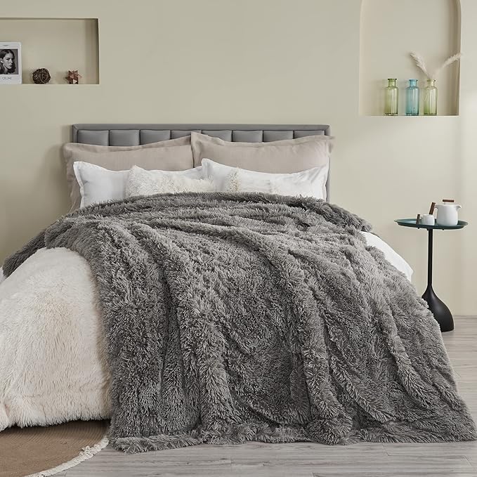 GONAAP Fuzzy Faux Fur Throw Blanket Twin Size Light Grey Super Soft Cozy Plush Fuzzy Shaggy Blanket for Couch Sofa Bed (Light Grey, Twin(60"x80"))