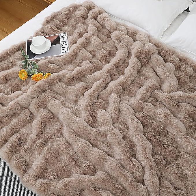 UKELER Faux Fur Throw Blanket Plush Thick Fleece Blanket Fluffy Cozy Soft Warm Blankets Throws for Bed, Couch, Sofa, Office, Camping 50''x60'' Camel