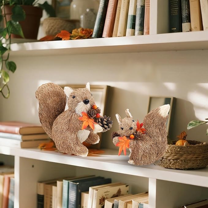 winemana Set of 2 Fall Table Decor-Squirrels with Leaves Pine Cones Thanksgiving Home Decorations Indoor Sisal Figurines, Cozy Fall Office Harvest Centerpiece Christmas Kitchen Décor