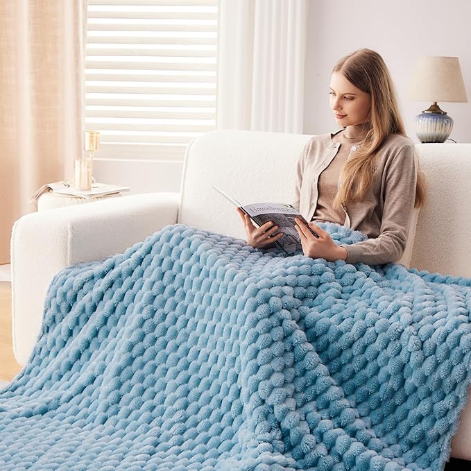 NEWCOSPLAY Super Soft Twin Blanket Blue Premium Silky Flannel Fleece 3D Clouds Stylish Jacquard Lightweight Bed Blanket All Season Use 350GSM (Blue, Twin(60"x80"))