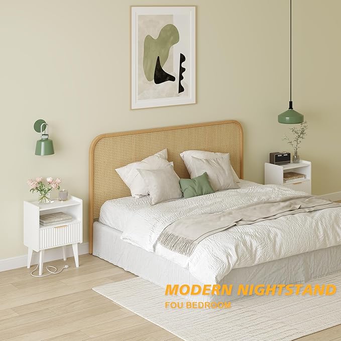 Fluted Nightstand with Charging Station, Modern Bedside Table with Drawer,White Nightstand with Solid Wood Legs, End Table,Side Table for Living Room,Bedroom White CTG57WE