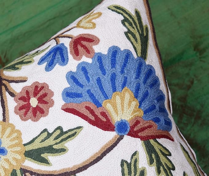 Dahlia Floral Pillow Cover - Cream Flower Pillowcase - Outdoor Cushion - Suzani Farmhouse Chair Throw - Traditional Chair Cushions - Hand Embroidered Wool Size - 18x18