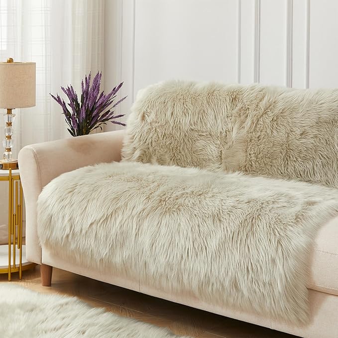 AMTOVO Faux Fur Sheepskin Rug for Living Room, 4 x 6 ft Light Grey Fluffy Area Rug for Bedroom, Playroom, Luxury Room Decor, Rectangle