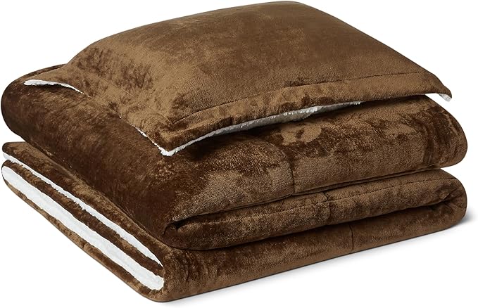 Amazon Basics Reversible Sherpa Comforter Set with Pillow Sham, Brown, Twin/Twin XL