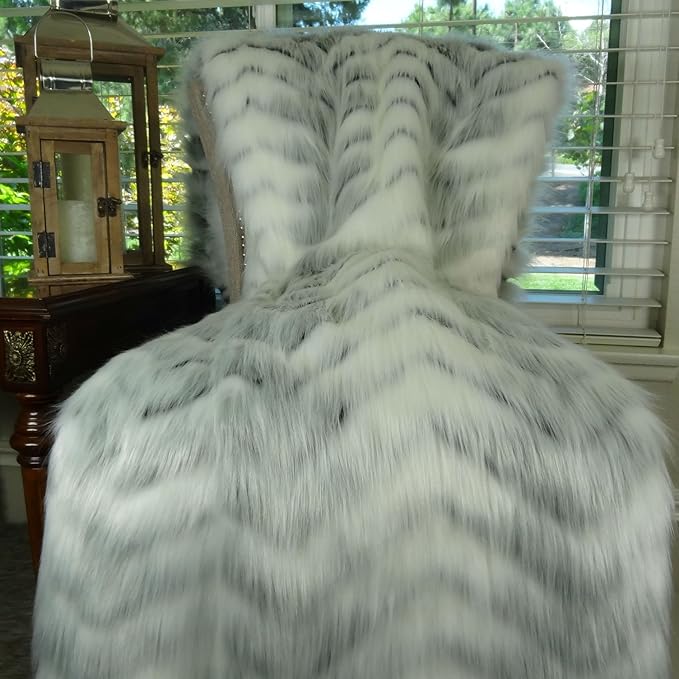 White Fox Faux Fur Throw Blanket & Bedspread - White Gray Fox Fur Throw - Luxury Fox Faux Fur - Soft Faux Fur Blanket, Made in USA, 16483