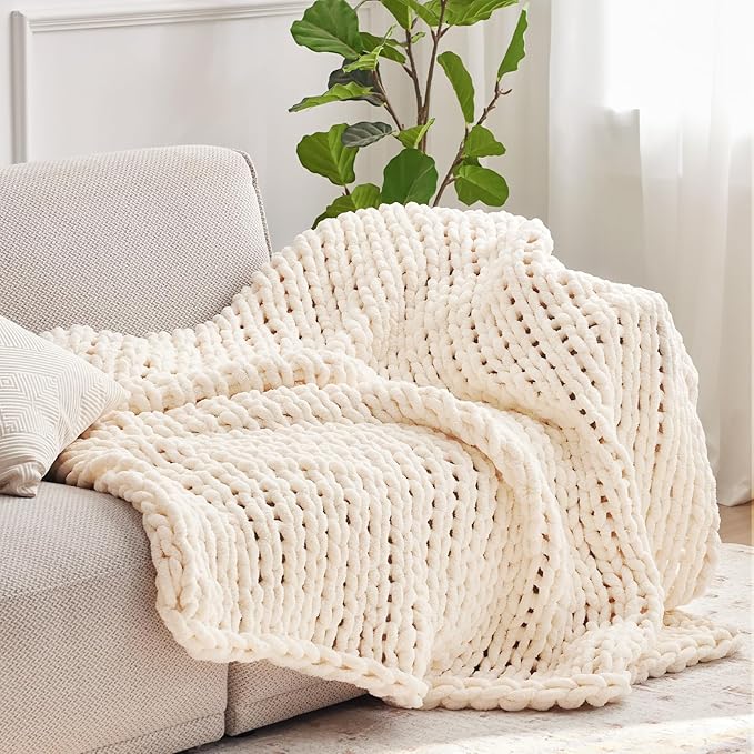 Chunky Knit Throw Blanket, 40''*50'' Knitted Throw Chenille Yarn for Bed Couch, Handmade Cream Crochet Big Thick Blanket, Machine Washable Cute Comfy Blanket for Home Decor