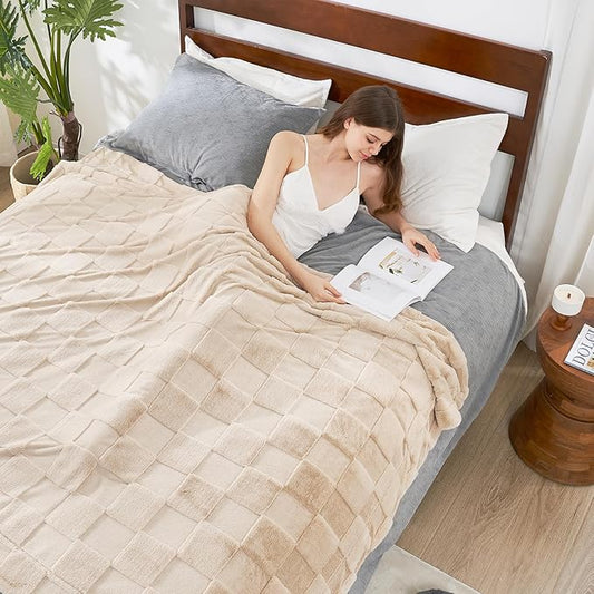 Cozy Bliss Checkered White Faux Rabbit Fur Throw Blanket, Soft Fuzzy Fluffy Minky Cream Furry Blankets for Couch, Bed (Tan, King(108" x 90")