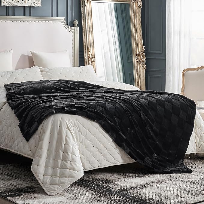 Cozy Bliss Checkered Large Faux Rabbit Fur Black Queen Bed Blanket, Soft Fuzzy Fluffy Minky Furry Plush Blankets for Couch, Bed, Adults (90 * 90 Inches Black)