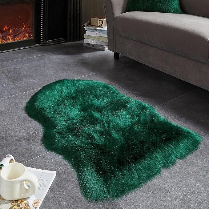 AMTOVO Faux Fur Rug, Dark Green Small Area Rug, Fluffy Sheepskin Rug, Fuzzy Ultra Soft 2 x 3 ft Shag Rugs for Bedroom Sofa Throw Cushion Room Decor, Sheepskin