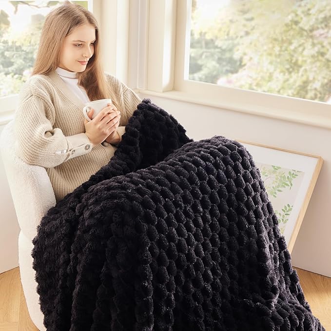 NEWCOSPLAY Super Soft Throw Blanket Black Premium Silky Flannel Fleece 3D Clouds Stylish Jacquard Lightweight Bed Blanket All Season Use 350GSM (Black, Throw(50"x60"))
