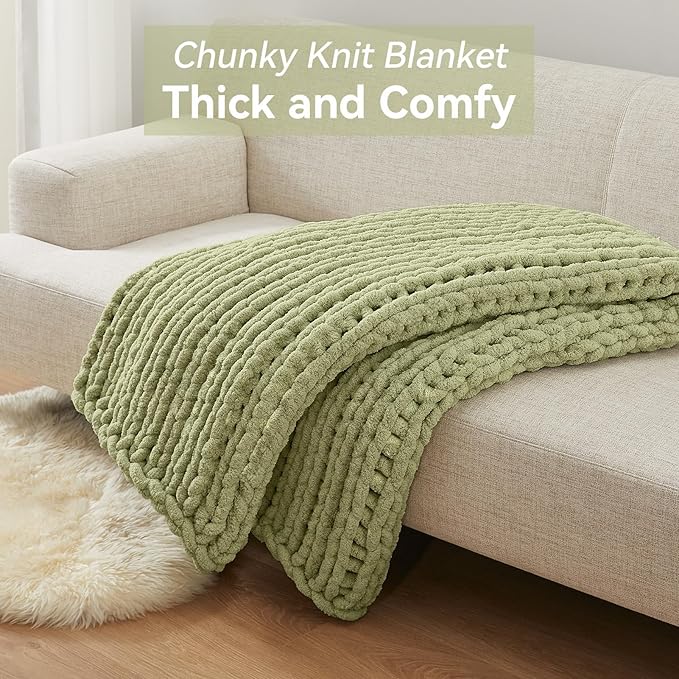 Chunky Knit Throw Blanket, 40''*50'' Knitted Throw Chenille Yarn for Bed Couch, Handmade Light Green Crochet Big Thick Blanket, Machine Washable Cute Comfy Blanket for Home Decor