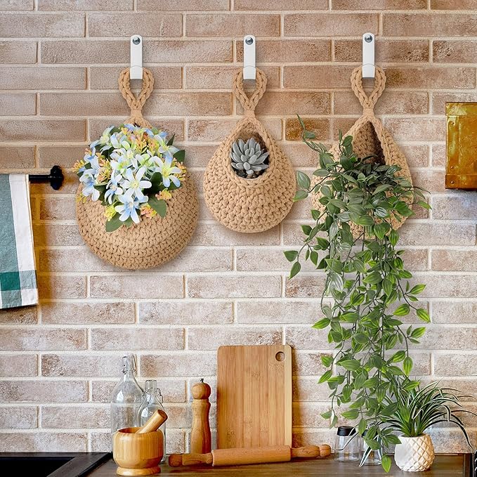 AARAINBOW Boho Wall Hanging Baskets for Kitchen Storage, Fruit Woven Wall Basket 9 Pcs, Hanging Vegetable and Onion Storage with 24 Hooks （Brown）