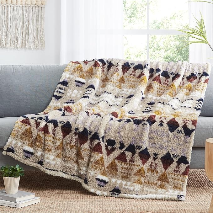CASAAGUSTO Boho Sherpa Throw Blanket, Aztec King Size Blanket, Ultra Soft, Warm, Cozy, Plush, Thick Fleece Bohemian Throw Blanket for Couch, Bed, Sofa (Khaki 108 * 90 Inch)