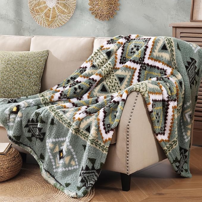 CASAAGUSTO Boho Sherpa Throw Blanket, Aztec King Size Blanket, Ultra Soft, Warm, Cozy, Plush, Thick Fleece Bohemian Throw Blanket for Couch, Bed, Sofa (Olive Green 108 * 90 Inch)
