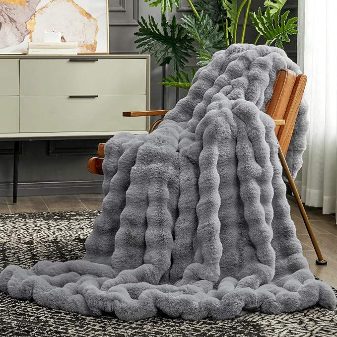 Cozy Bliss Faux Fur Throw Blanket for Couch, Fuzzy Soft Plush Thick Bubble Blanket for Sofa Bedroom Living Room, 60 * 80 Inches Light Grey