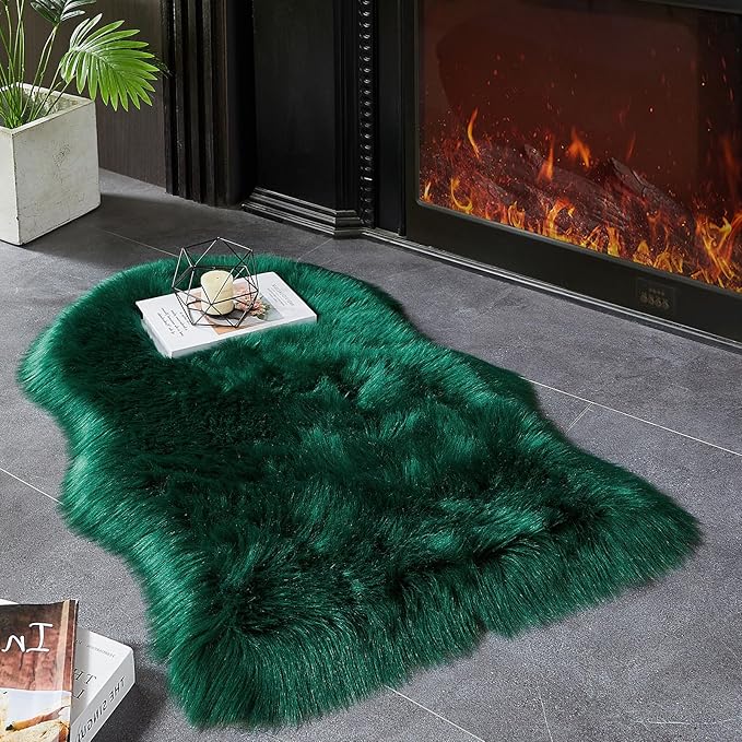 AMTOVO Faux Fur Rug, Dark Green Small Area Rug, Fluffy Sheepskin Rug, Fuzzy Ultra Soft 2 x 3 ft Shag Rugs for Bedroom Sofa Throw Cushion Room Decor, Sheepskin