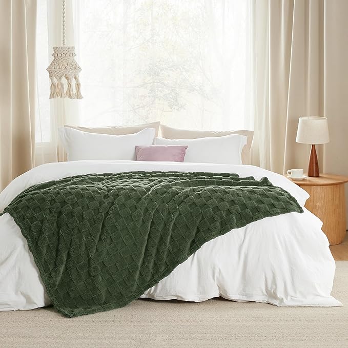 Bedsure GentleSoft Dark Green Throw Blanket for Couch - Super Soft Cozy Blankets Gifts for Women Men Girls, Cute Small Fleece Throws for Bedroom Home Decor, 50x70 Inches