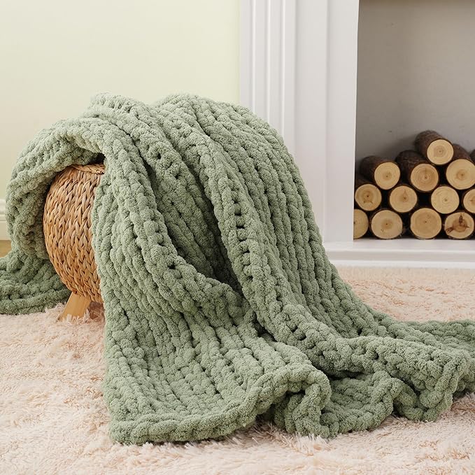 Battilo Chunky Knit Throw Blanket, Soft and Thick Chenille Throw Blanket, 50"x60" Handmade Cable Knit Crochet Blanket, Large Rope Knot Throw Blankets for Couch Sofa Bed Home Decor, Light Green
