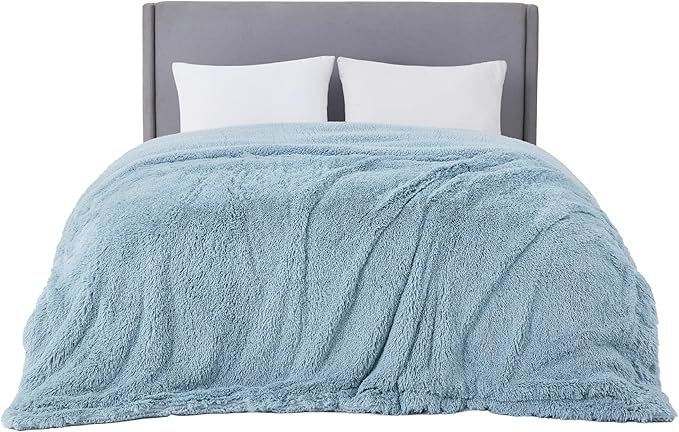 Bedsure GentleSoft Fluffy Light Blue Blankets Queen Size for Bed, Thick Sherpa Faux Fur Fleece Fuzzy Plush Winter Warm Soft Full Queen Blankets, Bedroom Decor Blue Cozy Gifts for Women Men, 90x90